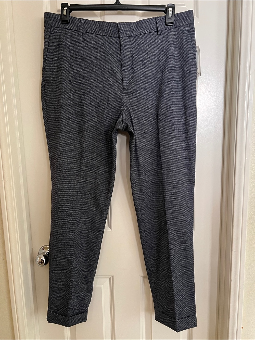 H&M Men's Dress Pants in Charcoal Gray